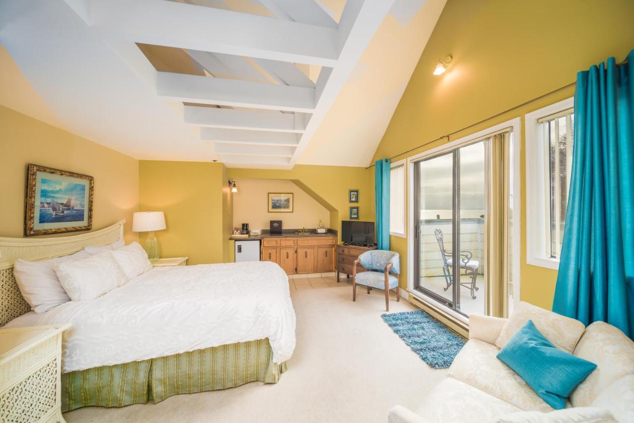 Dashwood Manor Seaside Bed & Breakfast Вікторія Екстер'єр фото